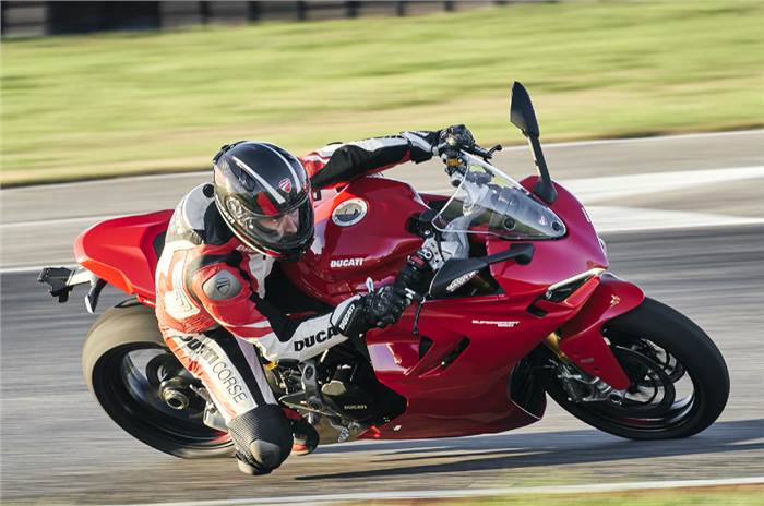 2021 Ducati SuperSport 950 launched at Rs 13.49 lakh